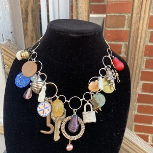 Magpie charm necklace