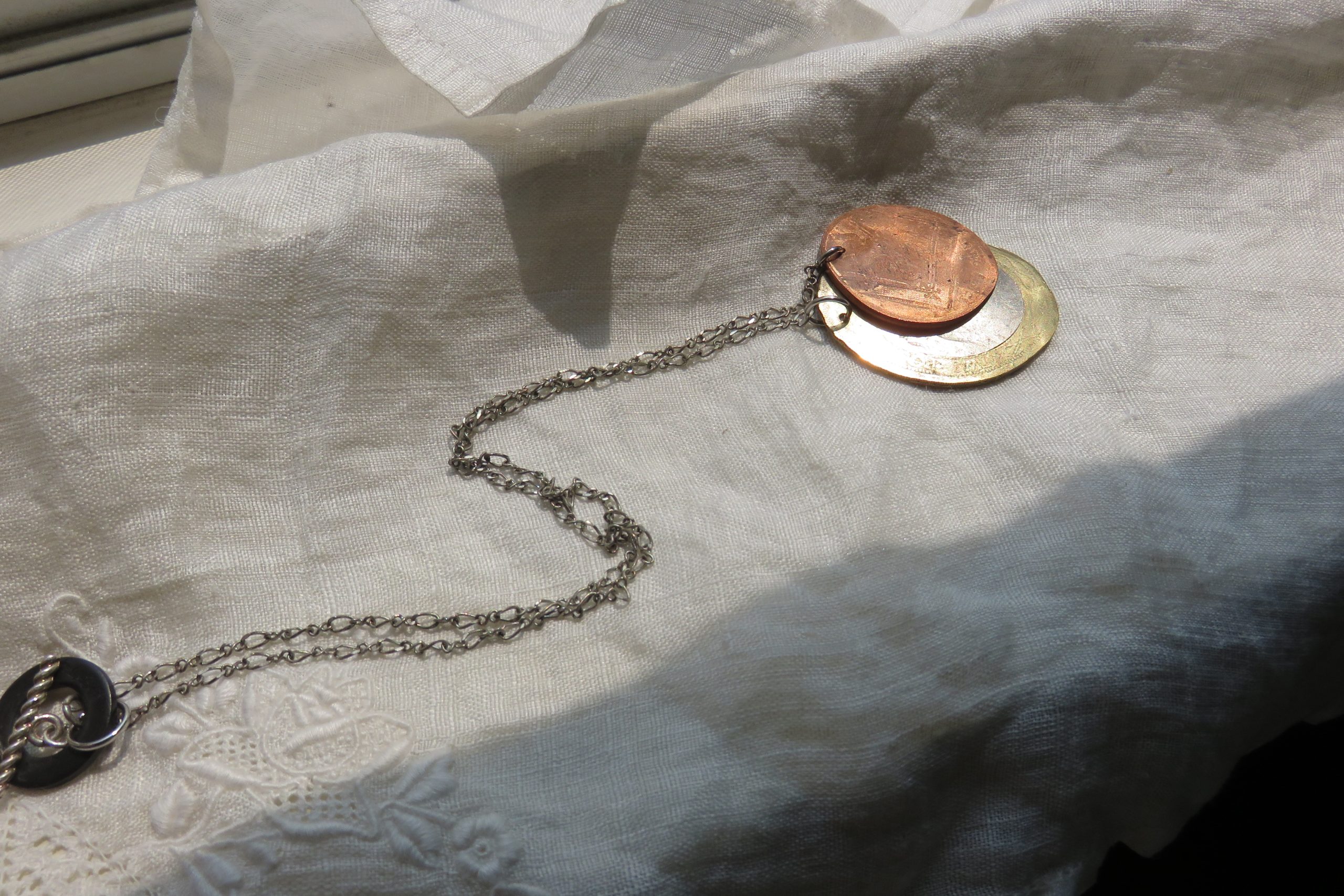 Train Coins necklace - Image 3
